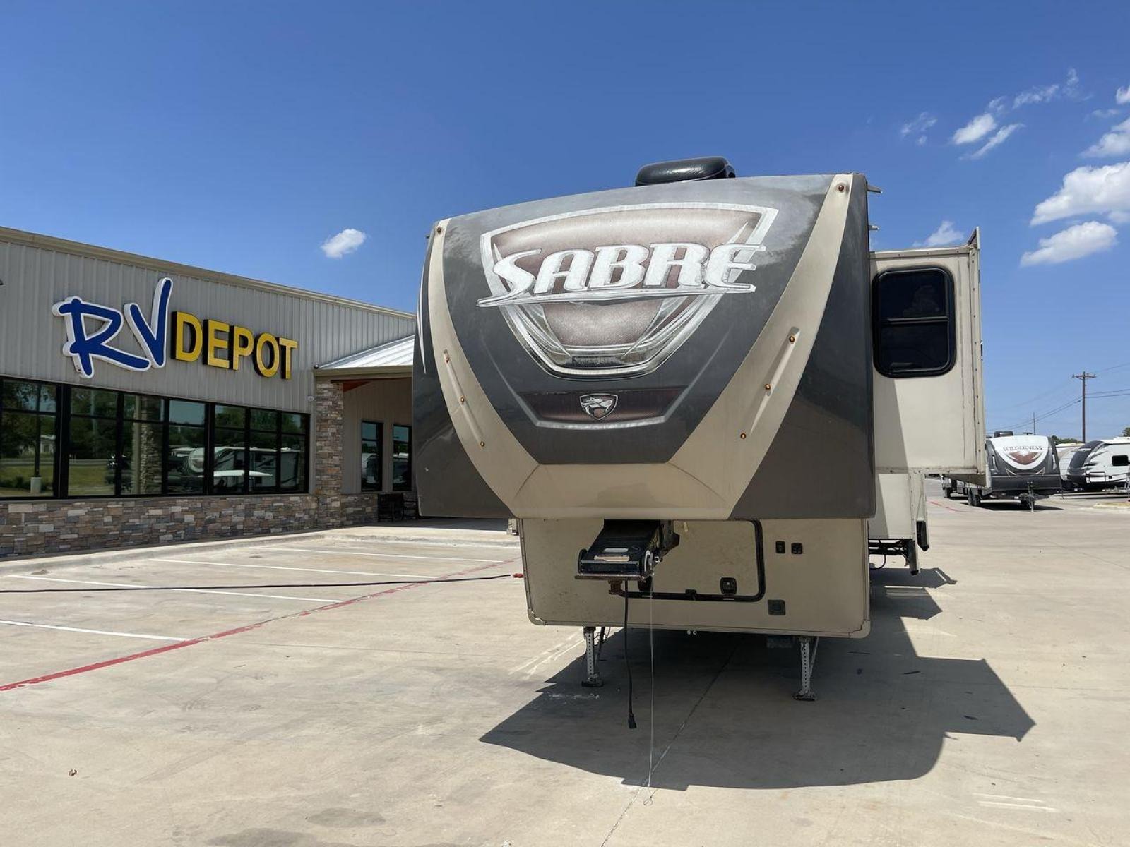photo of 2014 SABRE 3REQS-6 FIFTH WHEEL